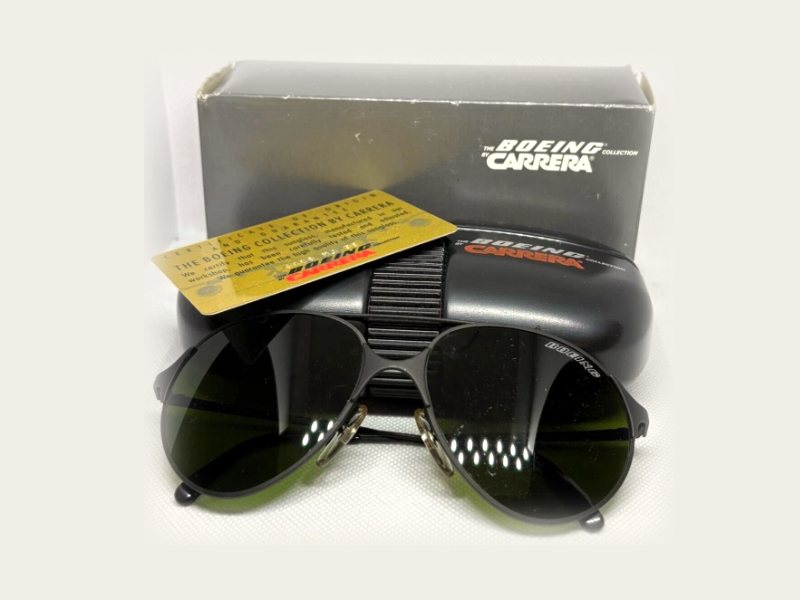 Carrera Boeing pilot, black in Matte black sunglasses